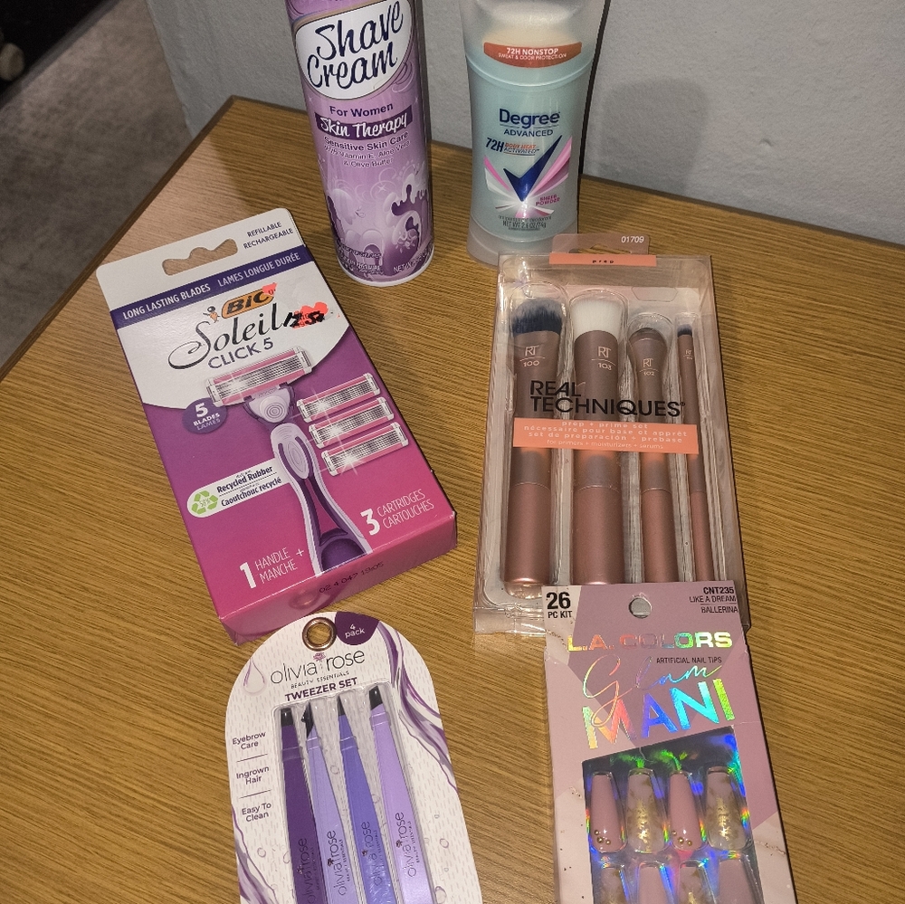 Bundle of different items